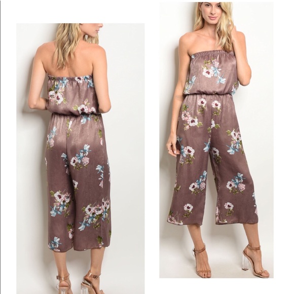☕️Lovely Mocha Floral Jumpsuit 🤩 Sale - Picture 2 of 3